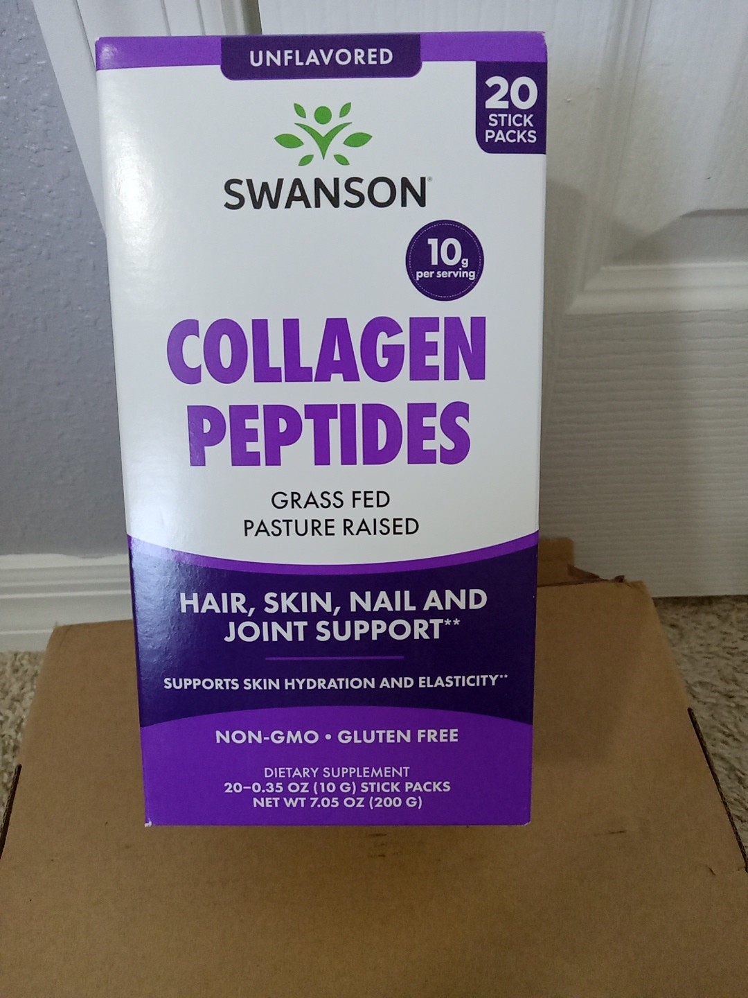 New Swanson Collagen Peptides, Qty 20 packs, 2 boxes. Boxes dented some by USPS